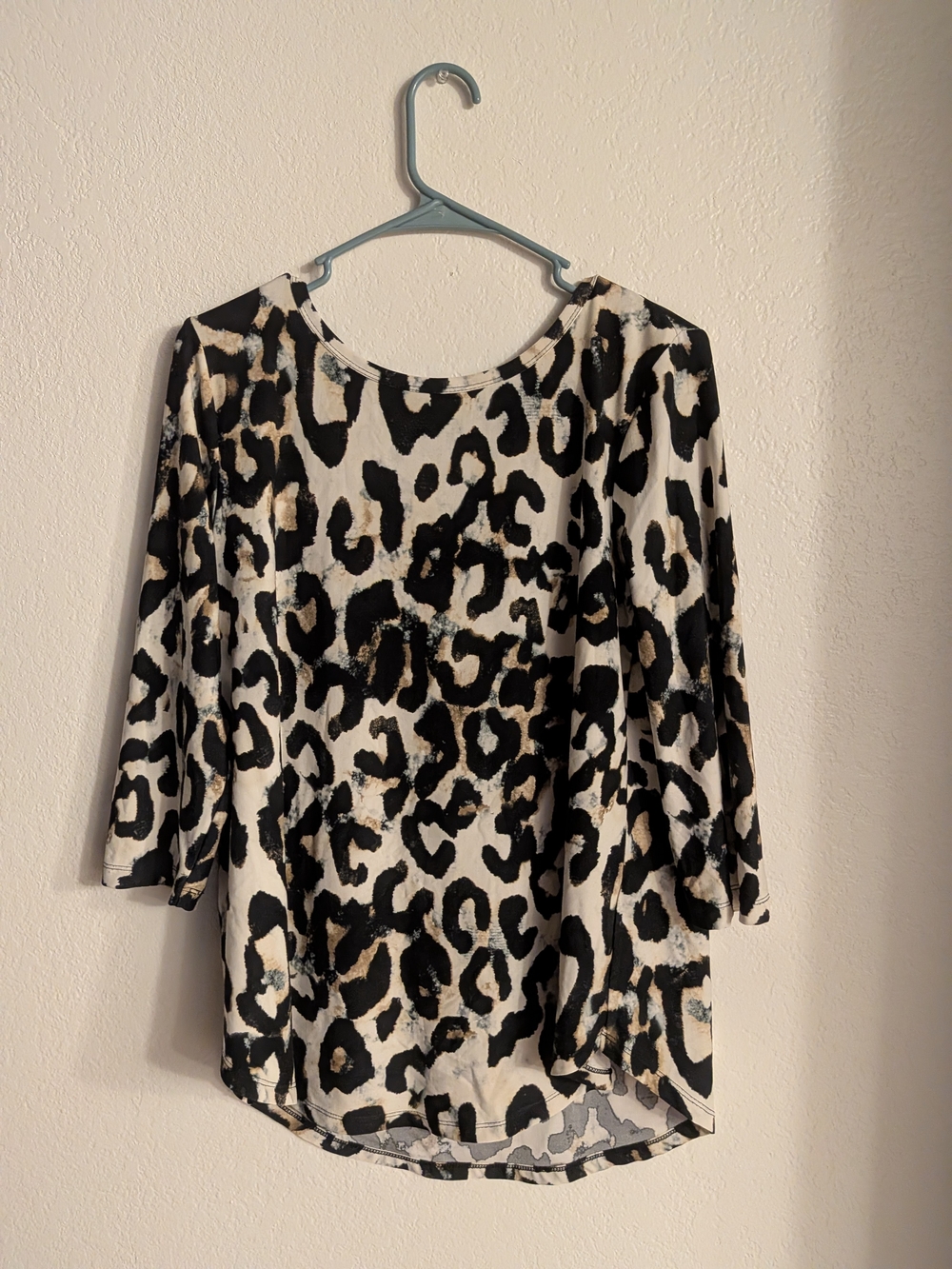 Karen Kane Black Cream and Tan Leopard Print Long Sleeve Tee